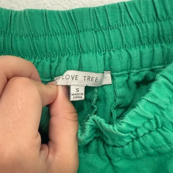 Love Tree Emerald High Waist Shorts Size Small - Picture 3 of 3